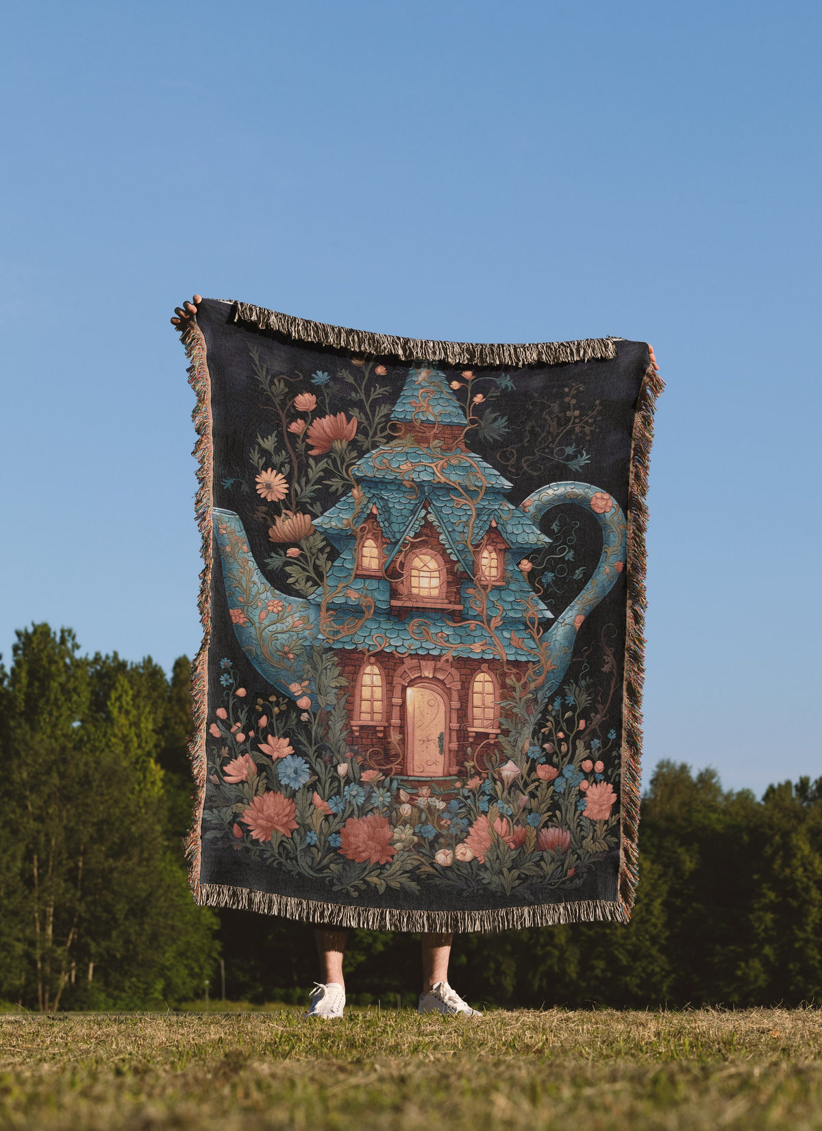 Teacup Fairy House Throw Blanket