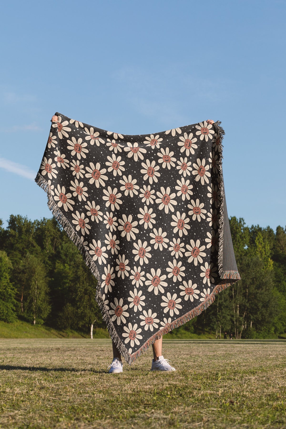 Jack O Lantern Daisy Throw Blanket